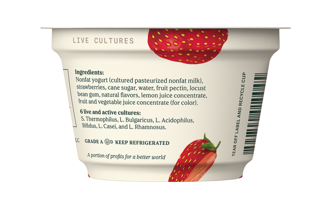 Chobani Strawberry Non-Fat Greek Yogurt - 12pk